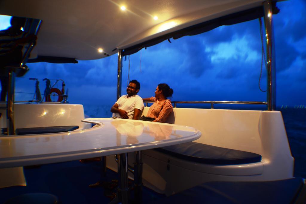 Seahouse Maldives Topdeck Hotel Male Exteriér fotografie